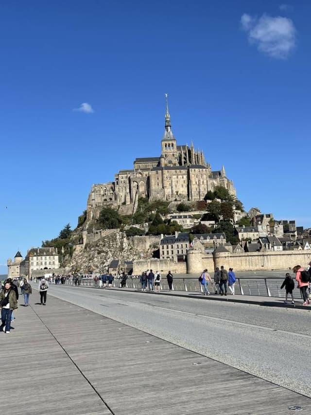 Photo 5 by Bryan R. about renting a Opel Corsa in France (9/28/25)