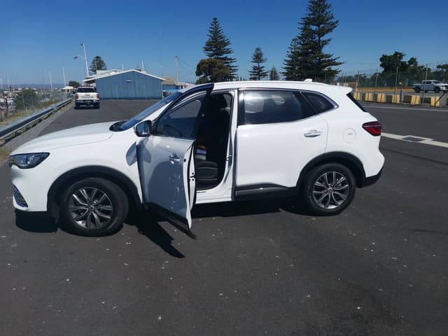 Photo 2 by Shona W. about renting a MG HS at Adelaide Airport (2/4/24)