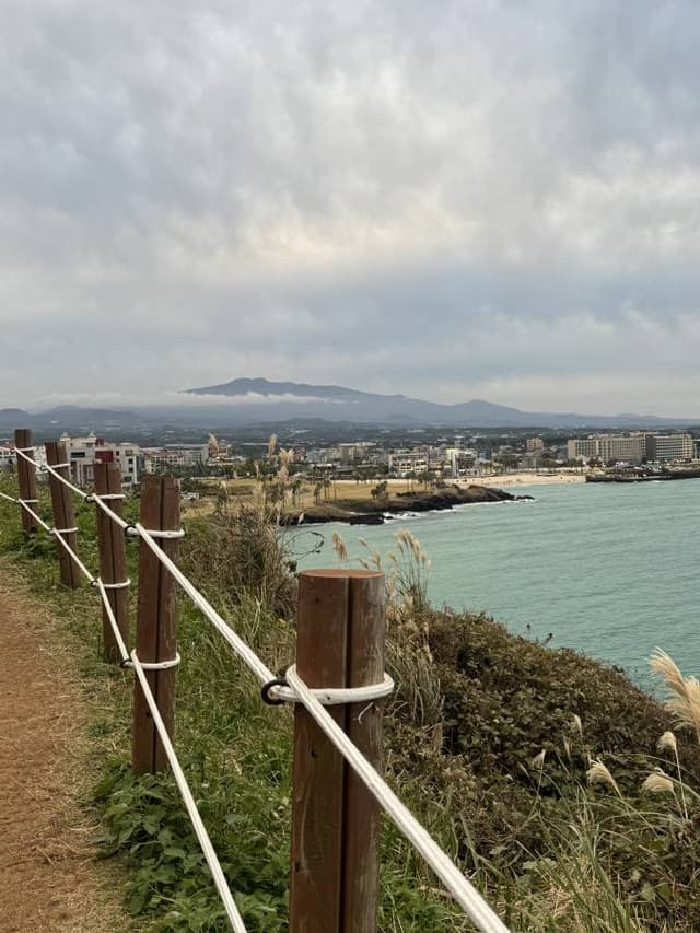 Photo 3 by Katarina L. (11/13/25)