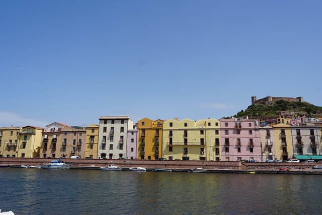 Photo 4 by Kin wai L. about hiring a Toyota Aygo in Olbia (22/05/24)