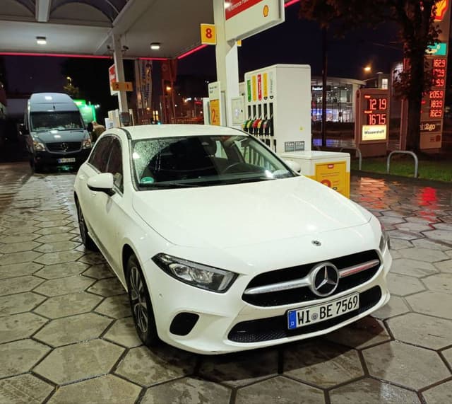 Photo by Dmytro B. about renting a Fiat 500 in Frankfurt (10/2/24)