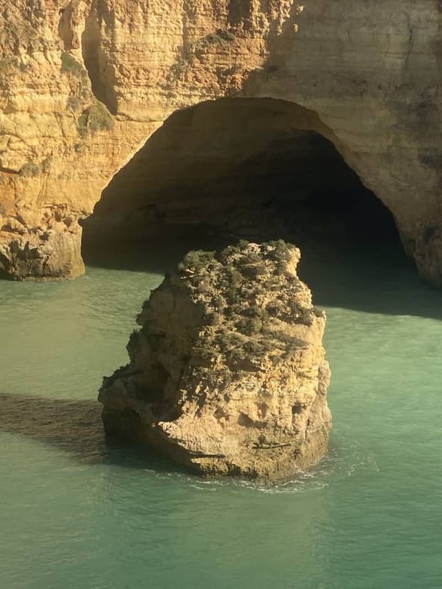 Photo 6 by Caroline M. about hiring a Renault Clio in Portugal (30/01/26)