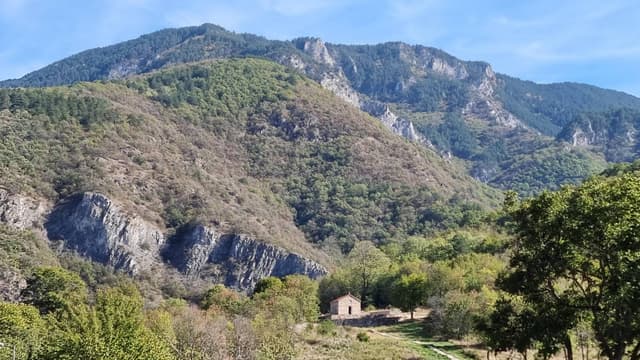 Photo 4 by ZIVILE K. about hiring a Toyota Yaris in Bulgaria (23/10/24)