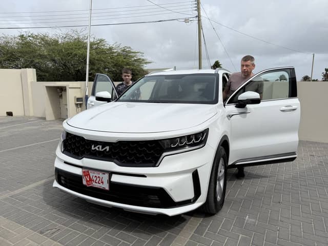 Фото 2 от Serhii Y. об аренде Kia Carens в Ораньестад (08.06.25)