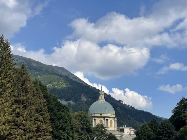 Photo 4 by Giorgia G. about renting a Toyota Yaris in Milan (8/19/24)