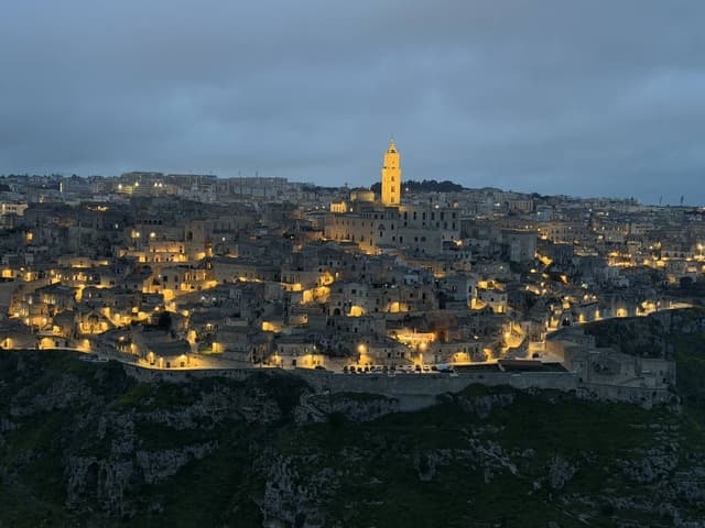 Photo 3 by Petru Iulian D. (4/14/26)