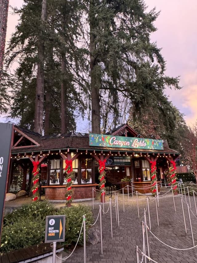 Photo 3 by Fay H. about renting a Toyota RAV4 in Vancouver (1/15/24)