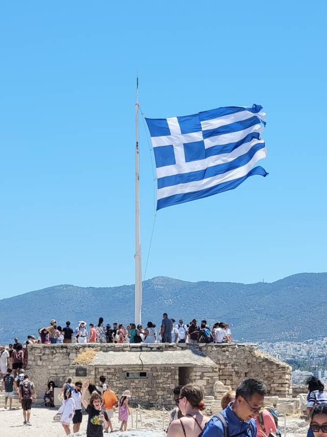 Photo 2 by Gerald F. about renting a Mercedes Benz Vito in Athens (7/7/24)