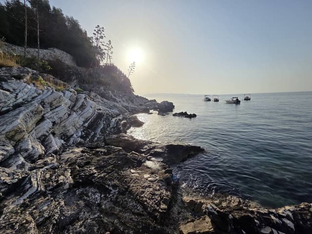 Photo 2 by Cesar Manuel A. (9/4/26)