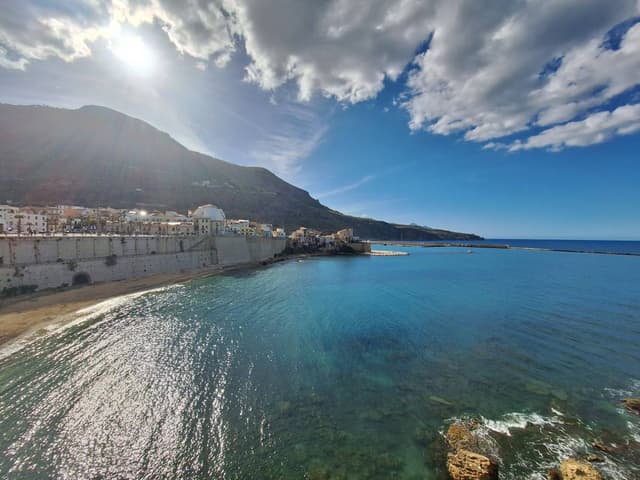 Photo by Harald K. about renting a Renault Captur on Sicily (4/19/25)
