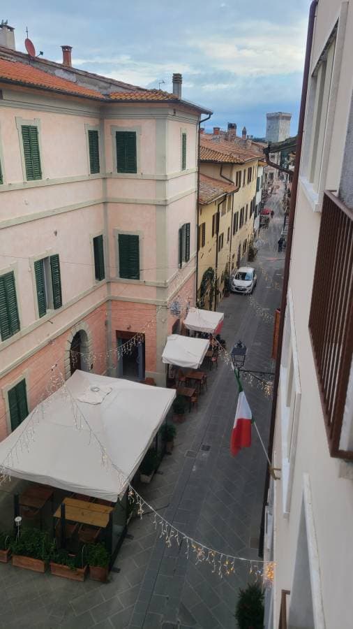 Photo 2 by Grant H. about renting a MG HS at Pisa Airport (12/30/23)