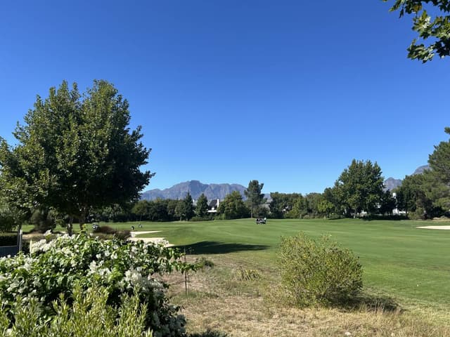 Photo 4 by David P. about hiring a Chery Tiggo in South Africa (26/02/26)