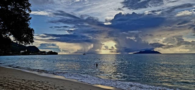 Photo 8 by Kenton S. about hiring a Hyundai Grand i10 in Victoria (13.05.24)