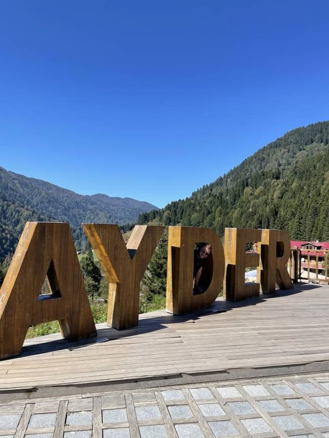 Mehmet D. tarafından 3 fotoğraf (06.10.24)