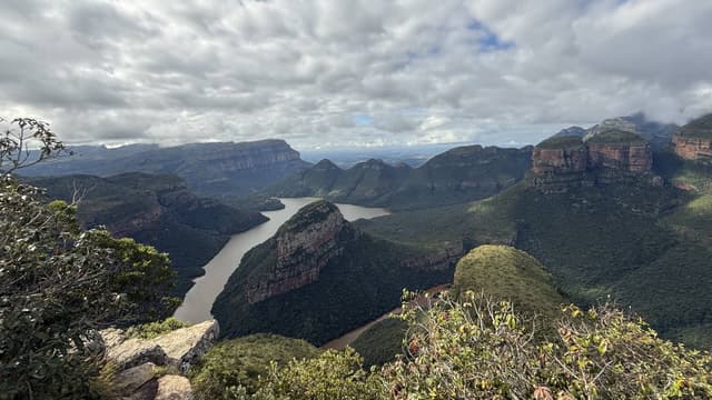 Photo 2 by Faisal A. (4/18/26)