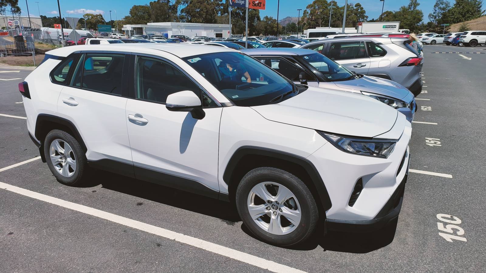 Photo 6 by Martin T. about hiring a Toyota RAV4 at Hobart Airport (13/01/24)
