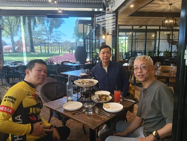 Photo 5 by Kah Keong Y. (10/17/25)