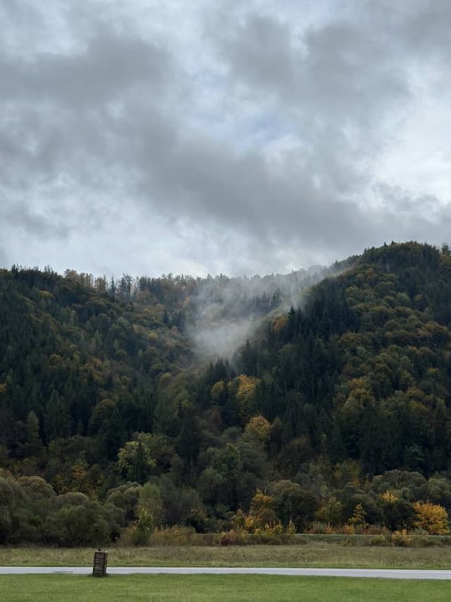 Photo 5 by Mohammed A. about renting a Opel Corsa in Hungary (10/17/24)