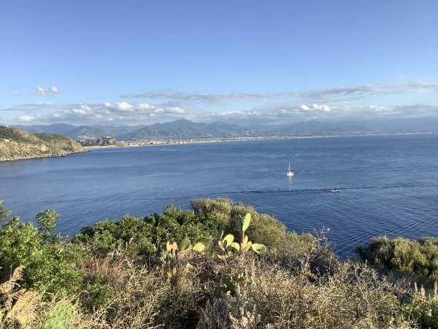 Photo 2 by Bradley P. about renting a Fiat 500X in Messina (7/19/22)