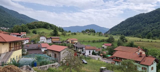 Photo 4 by Plamen C. about hiring a Peugeot 2008 at Ljubljana Airport (03/03/26)