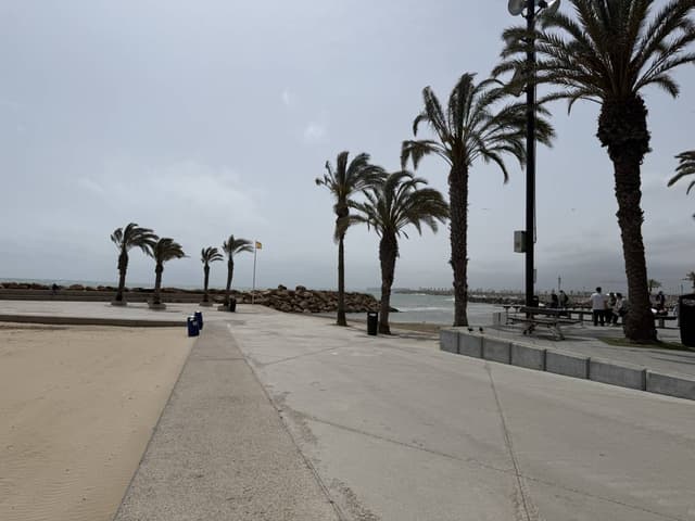 Foto 4 av Anders Niclas G. om att hyra en Seat Arona i Alicante (25-04-07)