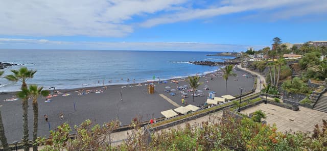 Photo 2 by Szymon P. about renting a Citroen C3 at Tenerife Airport South (7/22/25)