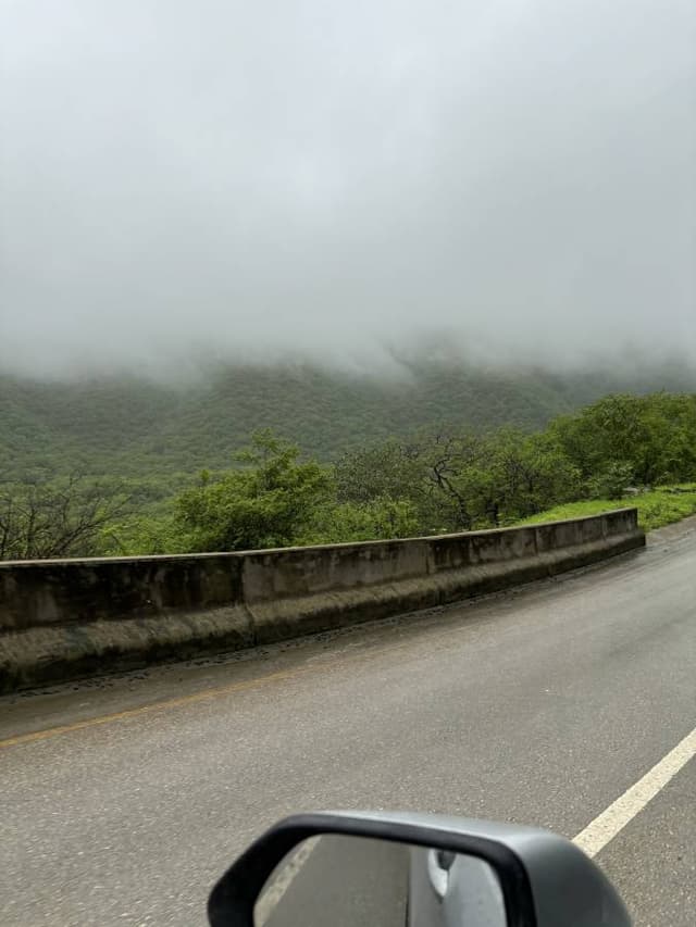 Photo 2 by Jehad A. about renting a Volkswagen T-Roc in Salalah (7/18/24)