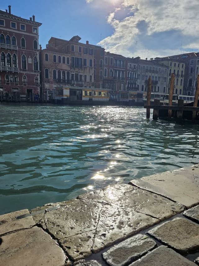 Foto 5 de Clever D. sobre o aluguer de um Renault Captur em Roma (27/01/25)