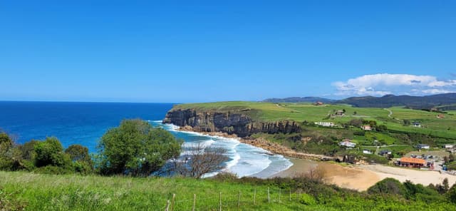 Photo 2 by Jochem W. (5/6/24)