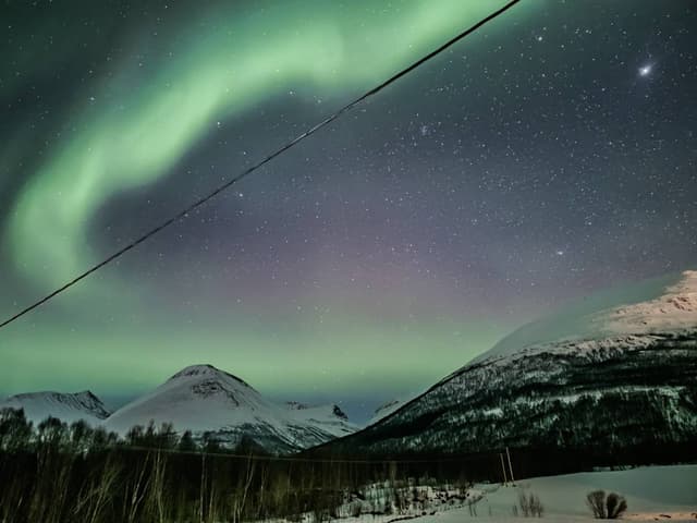 Photo 5 by Antony Raymond H. about hiring a Toyota Yaris Cross at Tromso Airport (17/03/26)