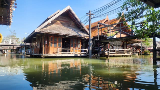 Photo 2 by Ming Thiap T. about renting a Honda BR-V in Thailand (1/31/23)