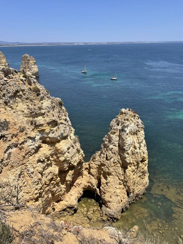 Photo 4 by Alan N. about renting a Seat Ibiza in Albufeira (7/1/23)