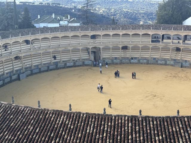 Фото 1 от Dmytro M. об аренде Volvo XC60 в Мадриде (01.01.26)