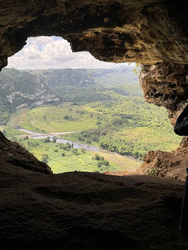 Photo by Adrian D. about renting a Hyundai Elantra in San Juan (6/17/24)