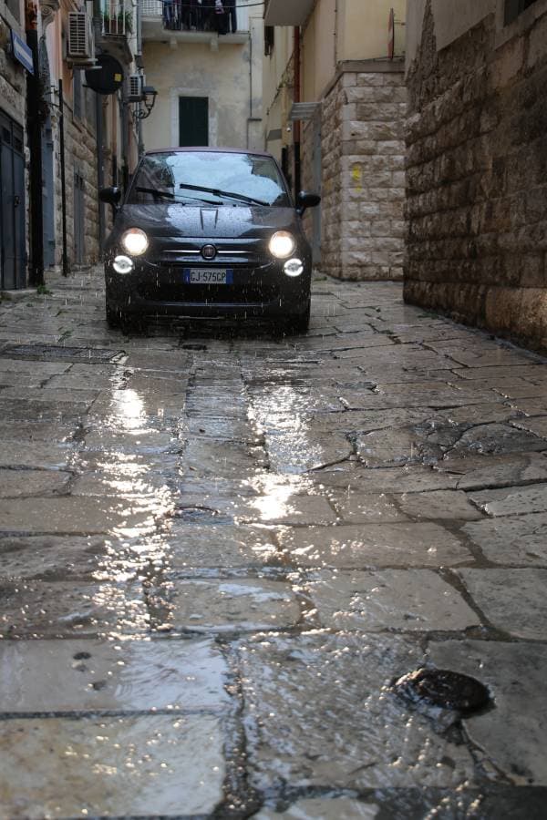 Photo 2 by Botond K. about renting a Fiat 500c in Bari (2/26/24)