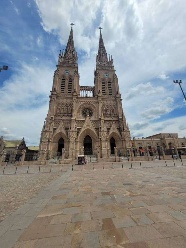 Photo 1 by HECTOR C. (1/4/25)