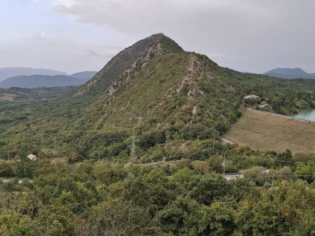 Photo 4 by Joanne H. about hiring a Fiat 500X in Naples (18.09.24)