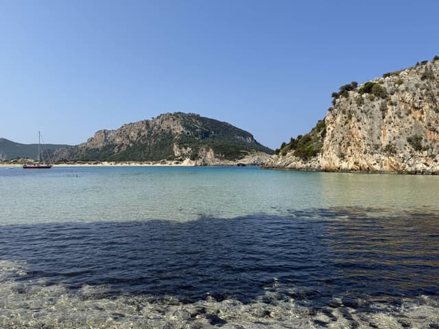 Photo 2 by Daniela S. (6/17/25)