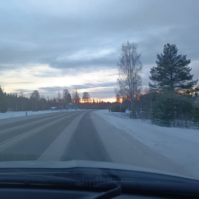 Foto 4 di Alessandro N. sul noleggio di una Volkswagen Polo a Helsinki (29/12/24)