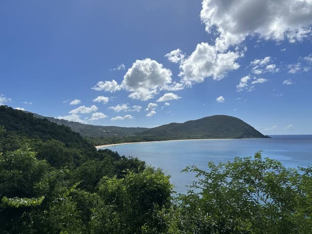 Photo 7 by Julie T. about renting a Dacia Duster in Guadeloupe (11/20/23)