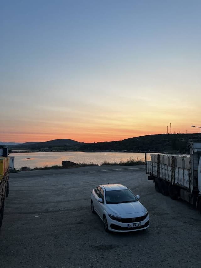 Photo by Alexander L. about hiring a Renault Clio at Bodrum Airport (18.07.23)