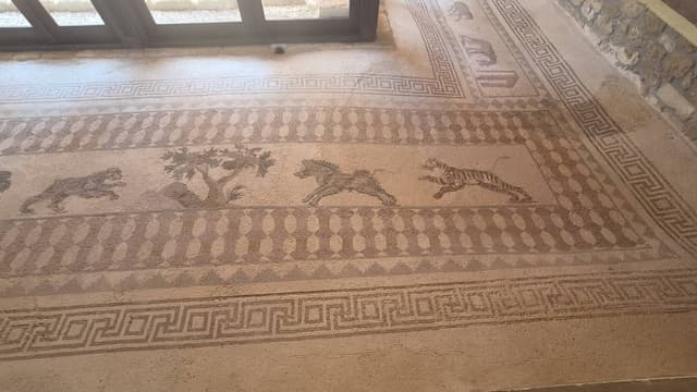 Photo 2 by Paul A. about hiring a Toyota Yaris in Paphos (07/08/26)