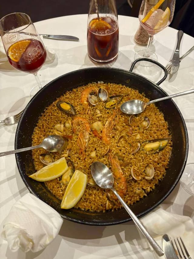 Foto 4 de Fiorella C. (8/4/26)