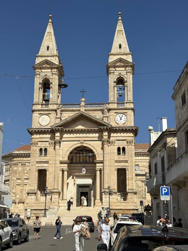 Photo 2 by Edward B. about hiring a Fiat 500 at Bari Airport (18.09.25)