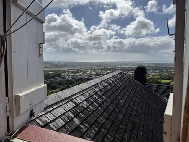 Photo 5 by Simon F. about hiring a Suzuki Jimny at Bridgetown Airport (24.01.25)