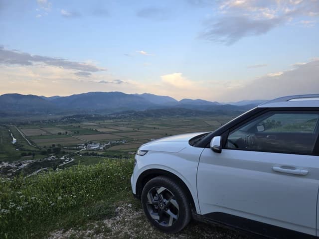 Foto door Dion G. over het huren van een Dacia Stepway in Tirana (3-5-24)