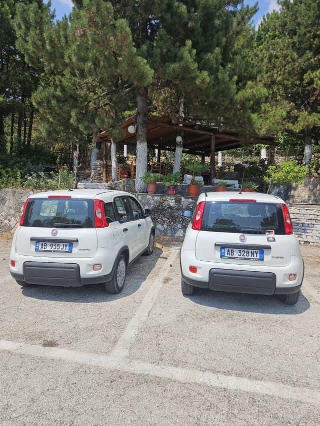 Foto 1 av Renno S. om att hyra en Fiat Panda på Tirana flygplats (25-08-11)