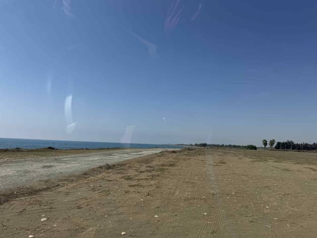 Photo 7 by Tunde M. about renting a Nissan Note at Larnaca Airport (9/11/25)