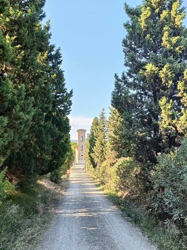 Foto door Bram R. over het huren van een Jeep Renegade in Pisa (17-8-24)