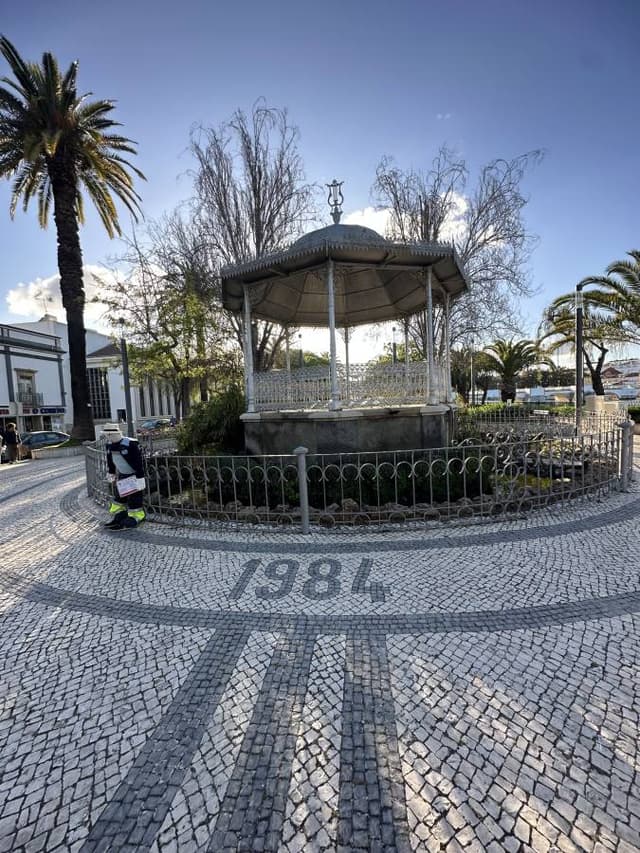 Photo 4 by Emery S. about renting a Citroën C3 in Portugal (5/6/25)